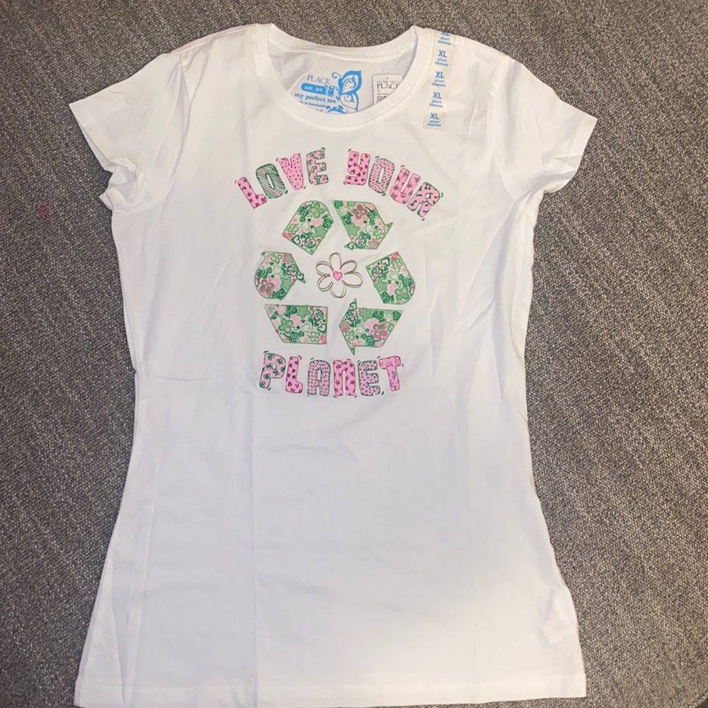 NEW Children’s Place Tee - Recycle theme in pretty glitter - size XL kids (14)